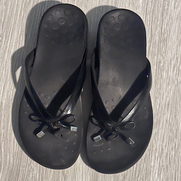 Vionic Sandals - Picture 6 of 7